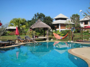  Baan Chai Thung Resort  Чонг Дои